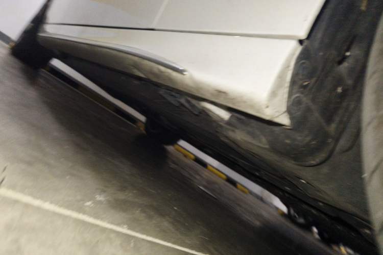 Used Mercedes-Benz C-Class 2022 Revised C 260 L Starry Night Sport Edition Chassis Front Right
