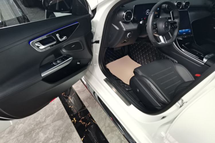 Used Mercedes-Benz C-Class 2022 Restyled C 200 L Sport Edition Driver Seat
