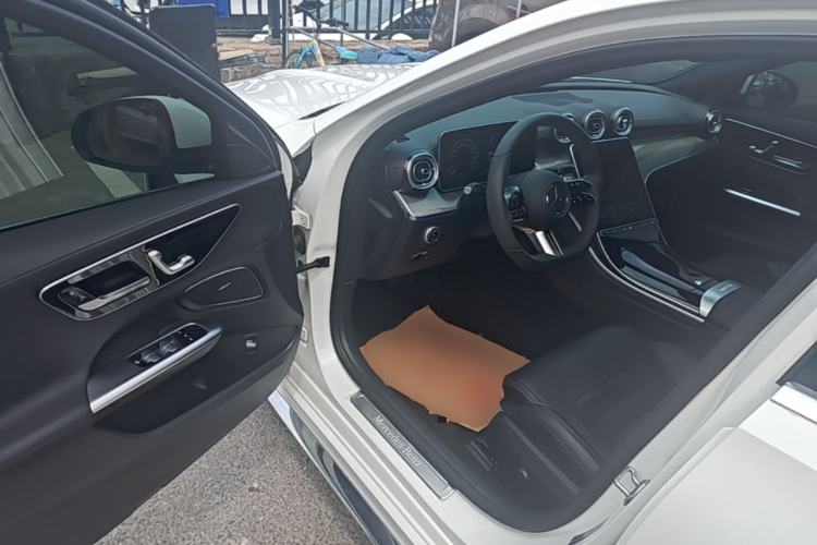 Used Mercedes-Benz C-Class 2022 Restyled C 260 L Sport Edition Driver Seat
