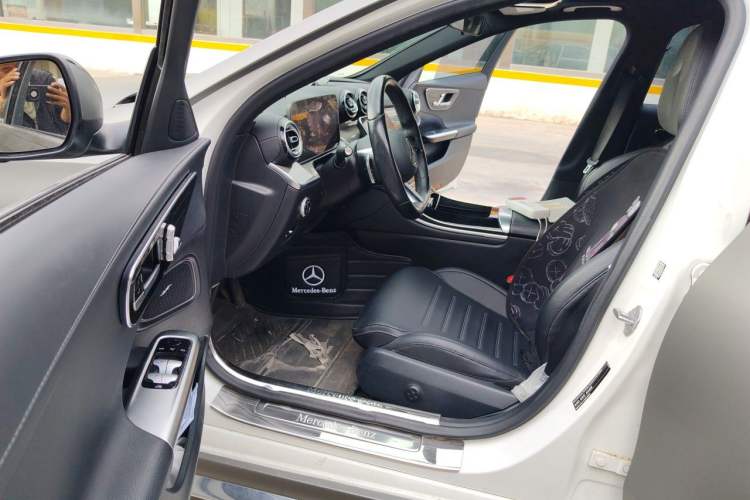 Used Mercedes-Benz C-Class 2022 C 260 L Driver Seat