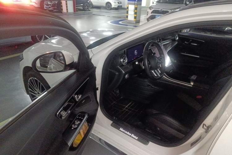 Used Mercedes-Benz C-Class 2022 C 260 L Sport Edition Driver Seat
