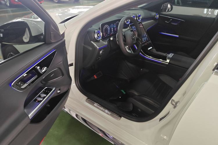 Used Mercedes-Benz C-Class 2022 Restyled C 260 L Sport Edition Driver Seat