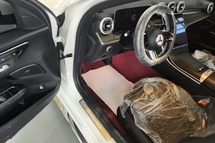 Used Mercedes-Benz C-Class 2022 Restyled C 260 L Sport Edition Driver Seat