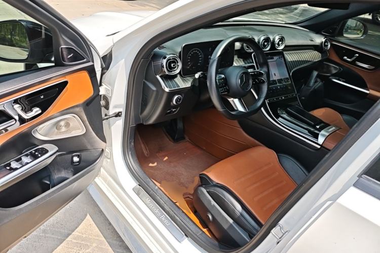 Used Mercedes-Benz C-Class 2022 Restyled C 260 L Sport Edition Driver Seat