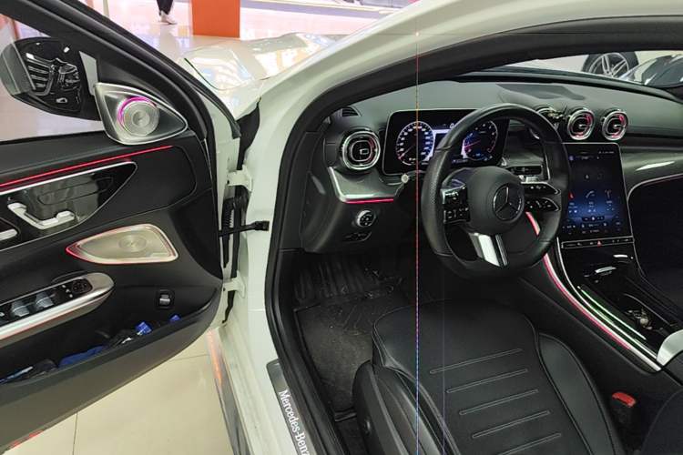 Used Mercedes-Benz C-Class 2022 Restyled C 260 L Sport Edition Driver Seat