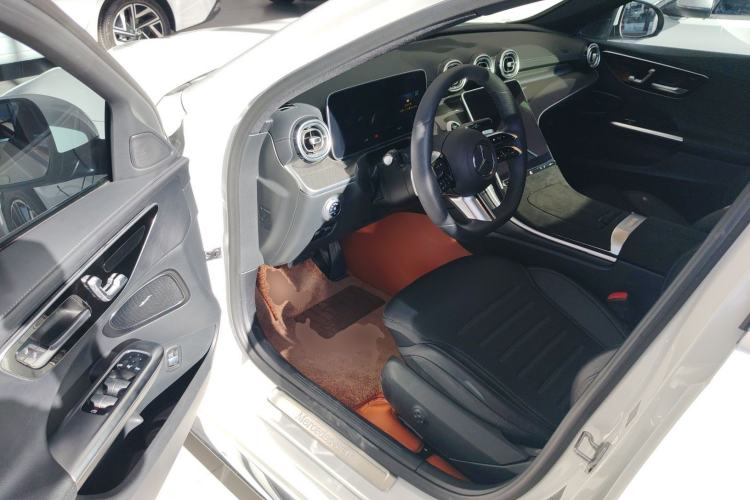 Used Mercedes-Benz C-Class 2022 Restyled C 260 L Sport Edition Driver Seat