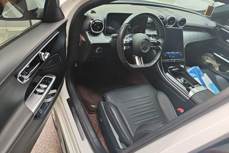 Used Mercedes-Benz C-Class 2022 Restyled C 200 L Sport Edition Driver Seat