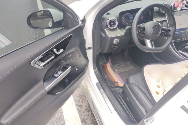 Used Mercedes-Benz C-Class 2022 C 260 L Driver Seat