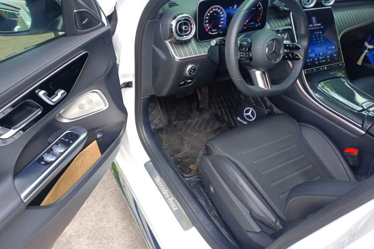 Used Mercedes-Benz C-Class 2022 Revised C 260 L Starry Night Sport Edition Driver Seat