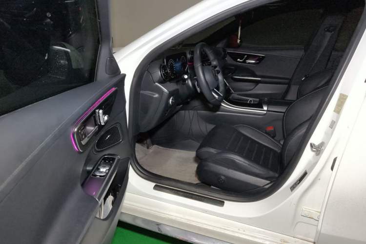 Used Mercedes-Benz C-Class 2022 C 200 L Sport Edition Driver Seat