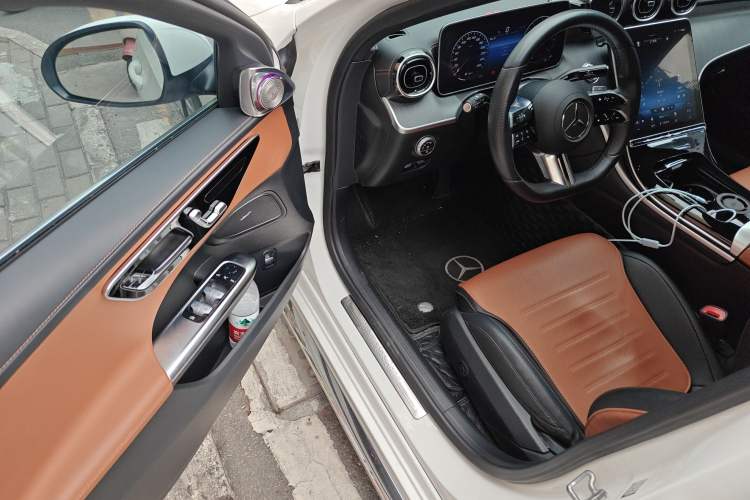 Used Mercedes-Benz C-Class 2022 Restyled C 200 L Sport Edition Driver Seat