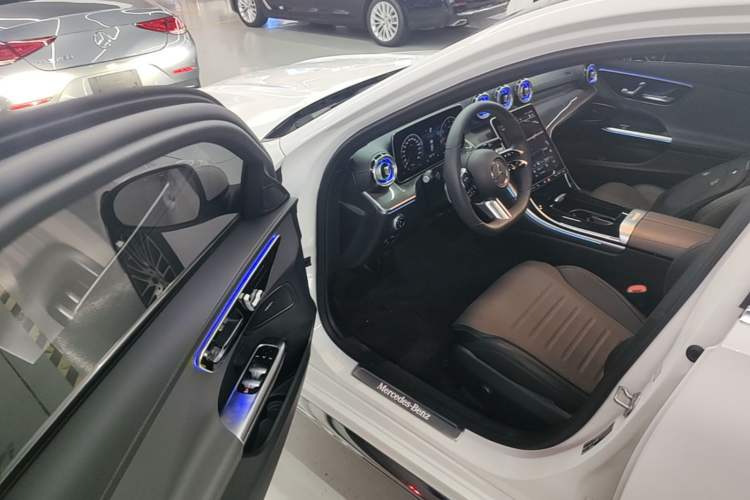 Used Mercedes-Benz C-Class 2022 C 260 L Sport Edition Driver Seat