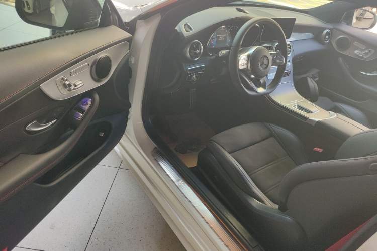 Used Mercedes-Benz C-Class 2022 Refreshed C 260 Coupe Driver Seat