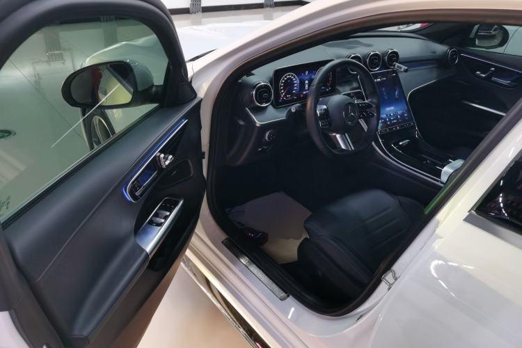 Used Mercedes-Benz C-Class 2022 Restyled C 200 L Sport Edition Driver Seat
