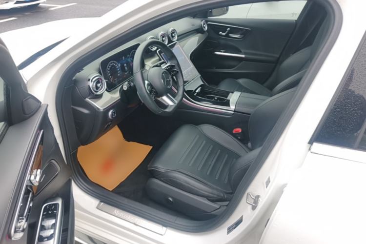 Used Mercedes-Benz C-Class 2022 Restyled C 260 L Sport Edition Driver Seat