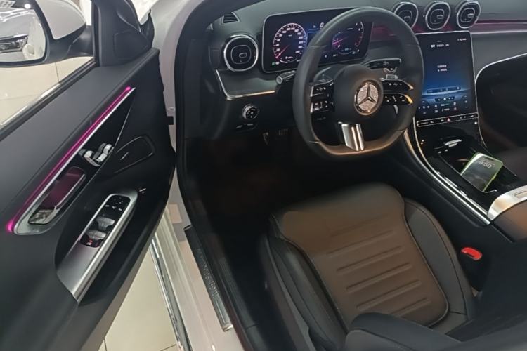 Used Mercedes-Benz C-Class 2022 Restyled C 200 L Sport Edition Driver Seat