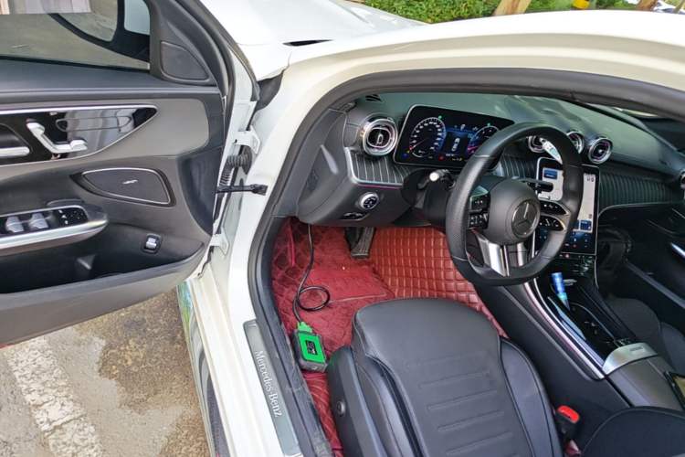 Used Mercedes-Benz C-Class 2022 Restyled C 260 L Sport Edition Driver Seat