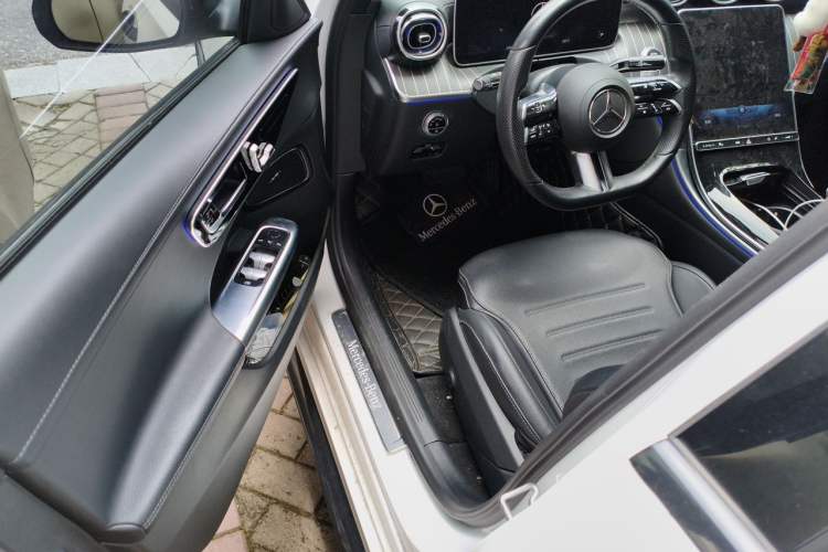 Used Mercedes-Benz C-Class 2022 Restyled C 260 L Sport Edition Driver Seat