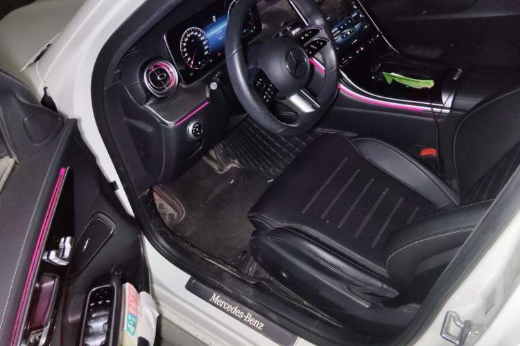 Used Mercedes-Benz C-Class 2022 Restyled C 260 L Sport Edition Driver Seat
