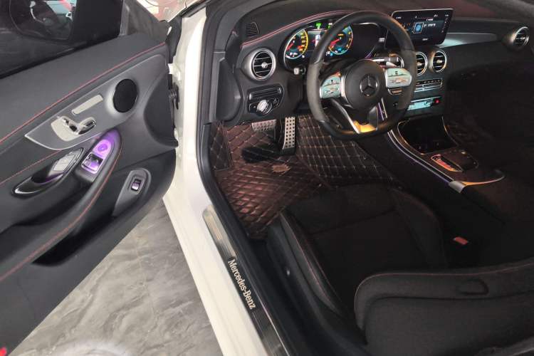 Used Mercedes-Benz C-Class 2022 Refreshed C 260 Coupe Driver Seat
