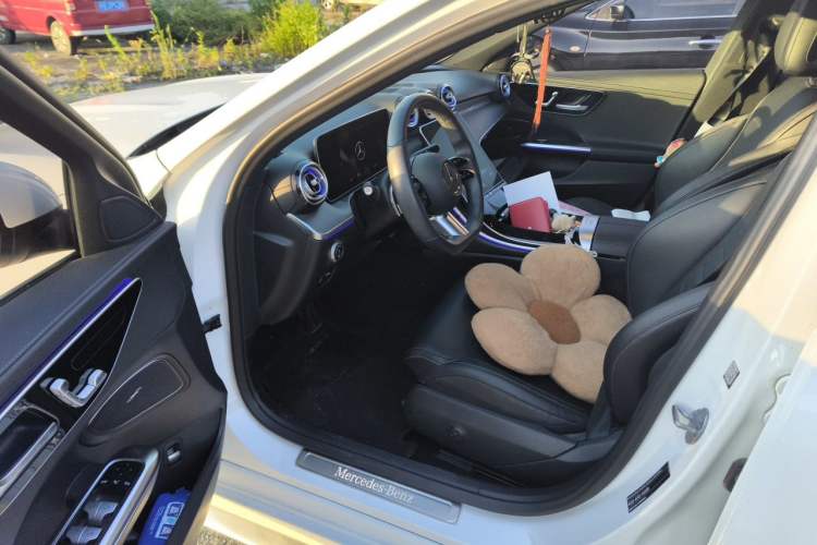 Used Mercedes-Benz C-Class 2022 Restyled C 260 L Sport Edition Driver Seat