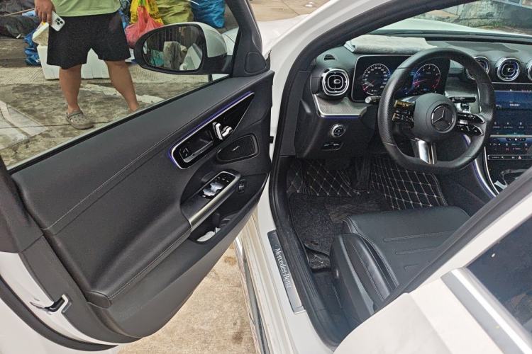 Used Mercedes-Benz C-Class 2022 Restyled C 260 L Sport Edition Driver Seat