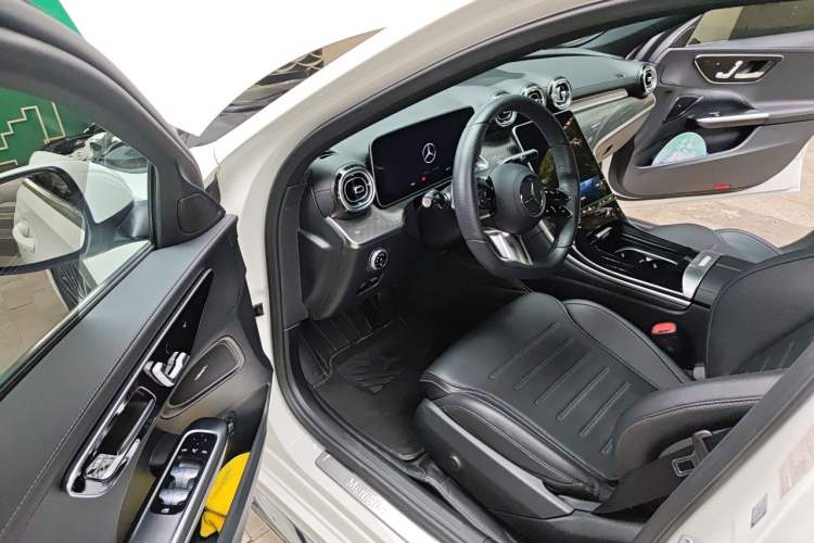 Used Mercedes-Benz C-Class 2022 Revised C 260 L Starry Night Sport Edition Driver Seat