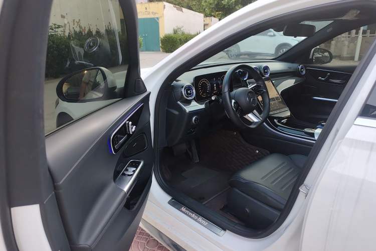 Used Mercedes-Benz C-Class 2022 Restyled C 260 L Sport Edition Driver Seat