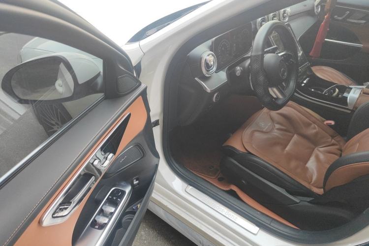 Used Mercedes-Benz C-Class 2022 Restyled C 260 L Sport Edition Driver Seat