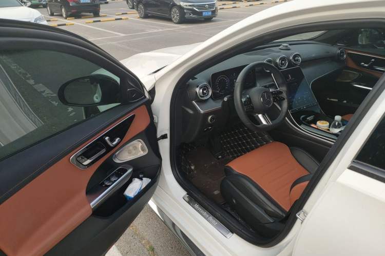 Used Mercedes-Benz C-Class 2022 C 260 L Obsidian Night Sport Edition Driver Seat