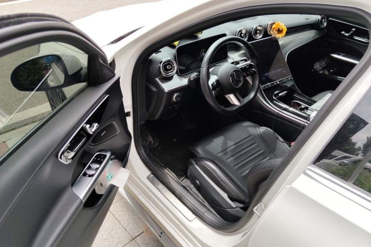 Used Mercedes-Benz C-Class 2022 Restyled C 260 L Sport Edition Driver Seat