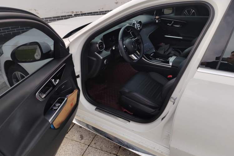 Used Mercedes-Benz C-Class 2022 C 200 L Sport Edition Driver Seat