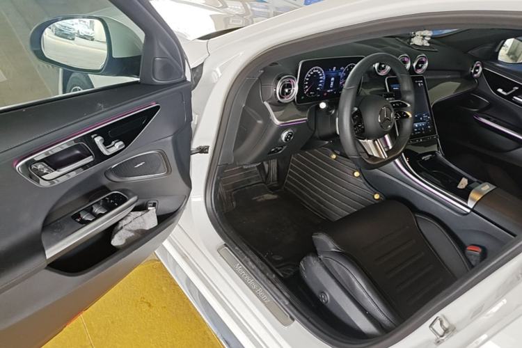 Used Mercedes-Benz C-Class 2022 Restyled C 260 L Sport Edition Driver Seat