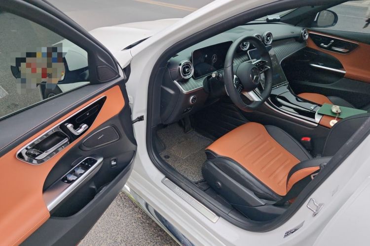Used Mercedes-Benz C-Class 2022 Restyled C 260 L Sport Edition Driver Seat