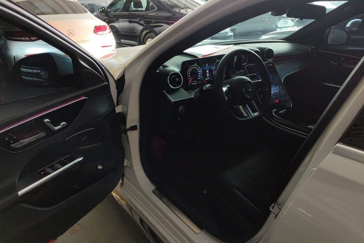 Used Mercedes-Benz C-Class 2022 Restyled C 200 L Sport Edition Driver Seat