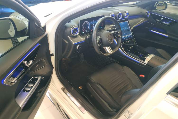 Used Mercedes-Benz C-Class 2022 Restyled C 260 L Sport Edition Driver Seat