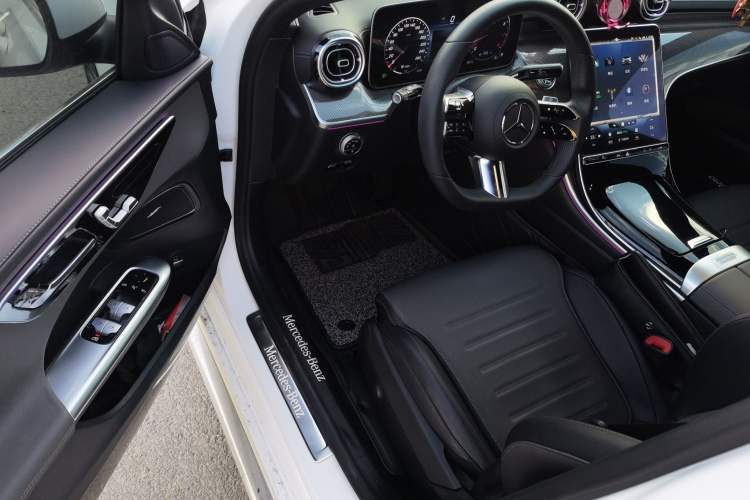 Used Mercedes-Benz C-Class 2022 Restyled C 260 L Sport Edition Driver Seat