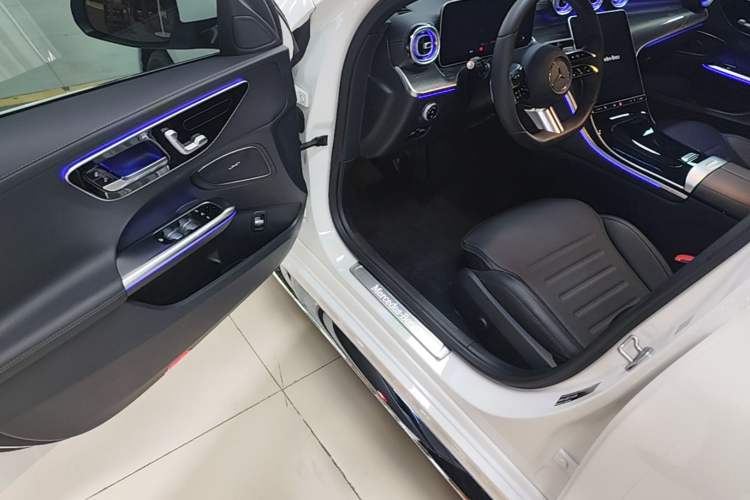 Used Mercedes-Benz C-Class 2022 C 260 L Sport Edition Driver Seat
