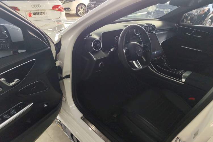 Used Mercedes-Benz C-Class 2022 Restyled C 200 L Sport Edition Driver Seat