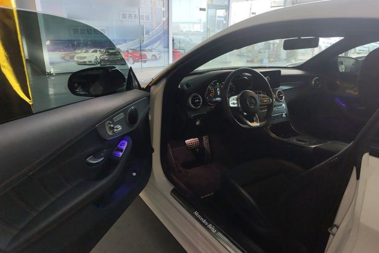 Used Mercedes-Benz C-Class 2022 Refreshed C 260 Coupe Driver Seat