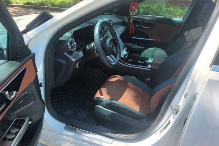 Used Mercedes-Benz C-Class 2022 Restyled C 260 L Sport Edition Driver Seat