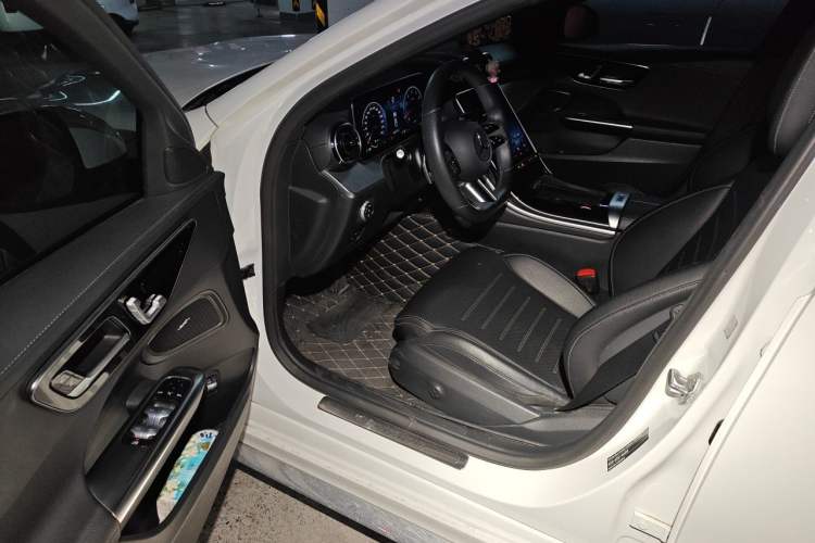Used Mercedes-Benz C-Class 2022 C 200 L Sport Edition Driver Seat