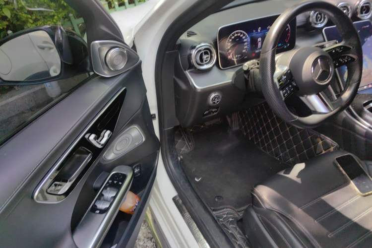 Used Mercedes-Benz C-Class 2022 Restyled C 200 L Sport Edition Driver Seat