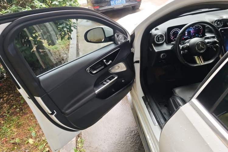Used Mercedes-Benz C-Class 2022 C 200 L Sport Edition Driver Seat