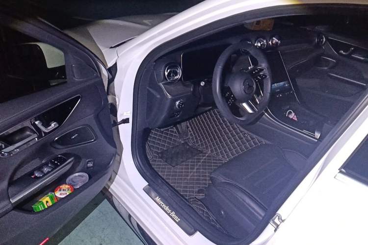Used Mercedes-Benz C-Class 2022 Restyled C 260 L Sport Edition Driver Seat