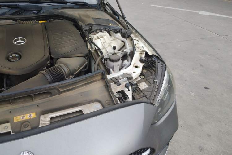 Used Mercedes-Benz C-Class 2022 C 260 L Engine Bay Left