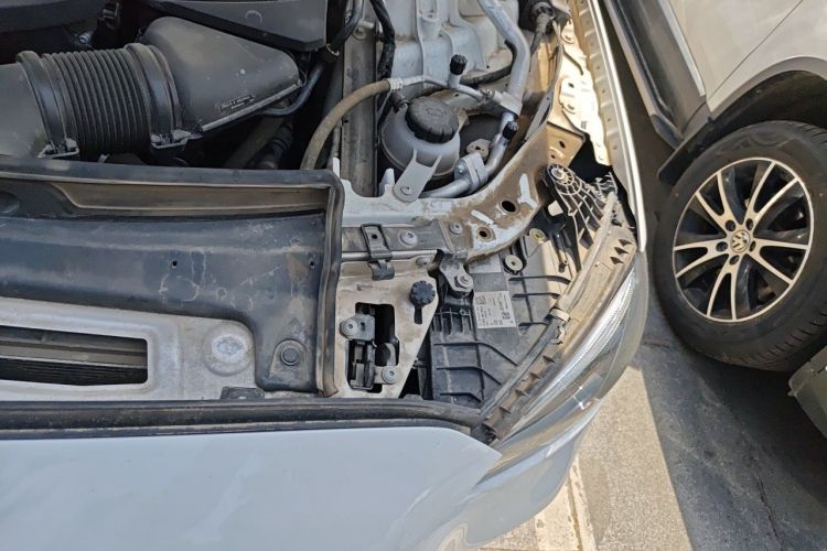 Used Mercedes-Benz C-Class 2022 C 260 L Sport Edition Engine Bay Left