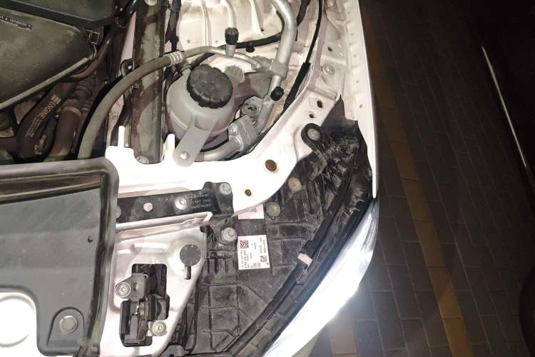 Used Mercedes-Benz C-Class 2022 Restyled C 260 L Sport Edition Engine Bay Left