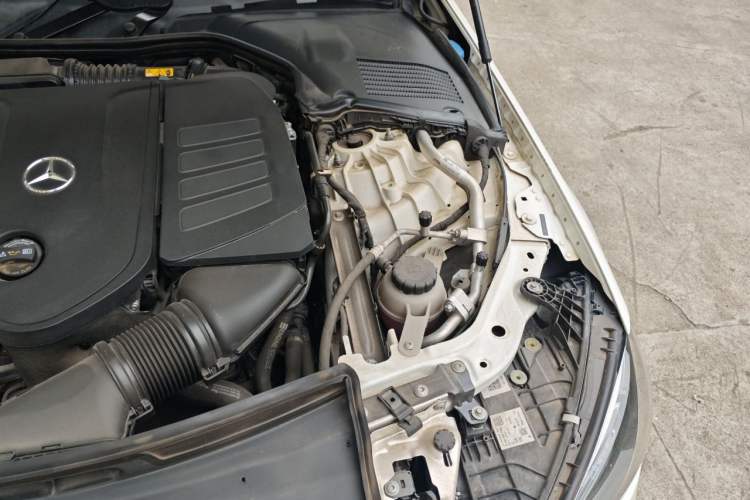 Used Mercedes-Benz C-Class 2022 C 260 L Engine Bay Left