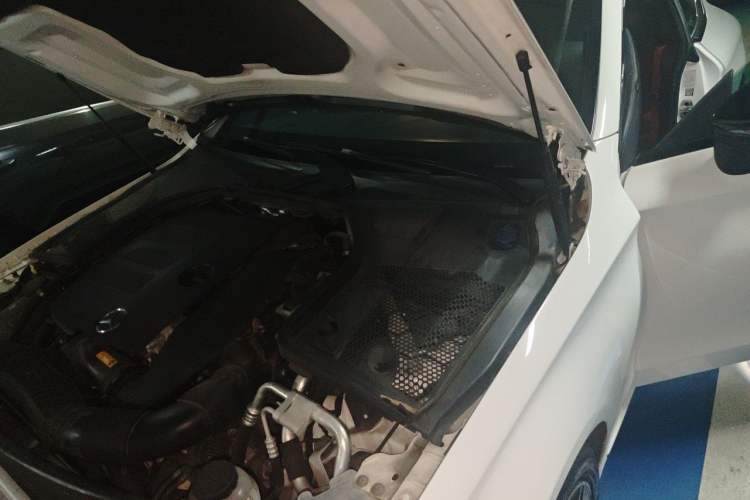 Used Mercedes-Benz C-Class 2022 Refreshed C 260 Coupe Engine Bay Left